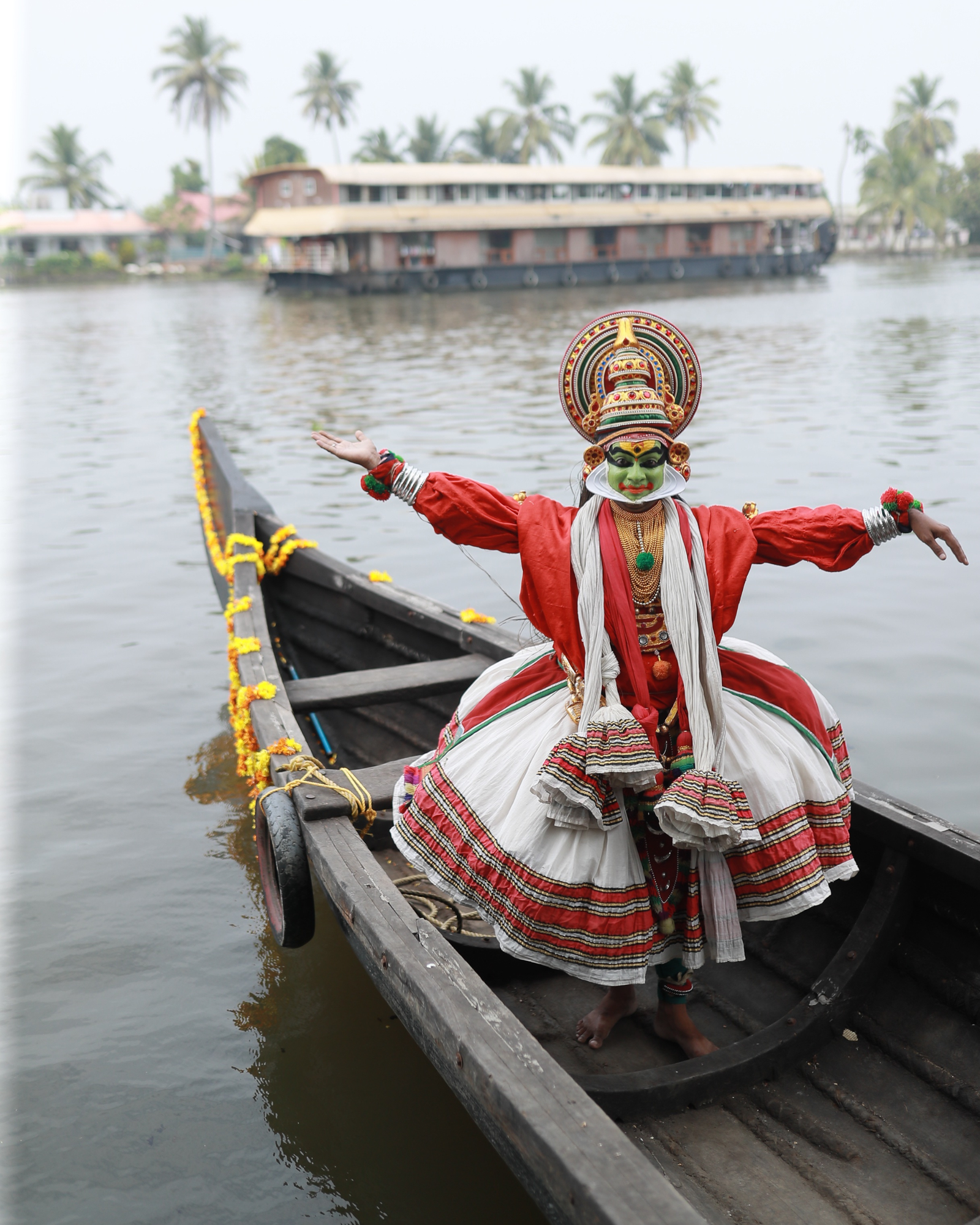 Kerala Leisure & Backwaters Tour